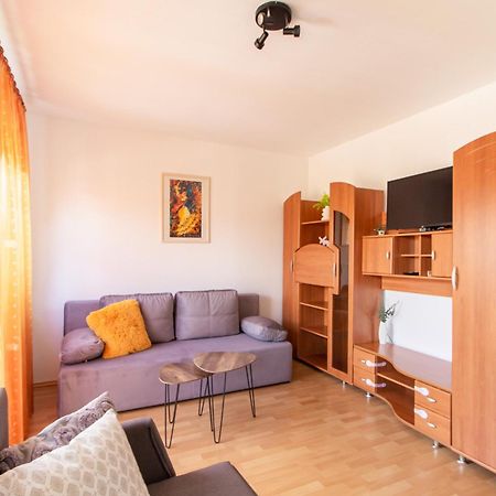 Viky'S Apartment Győr Esterno foto